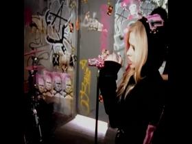 Avril Lavigne The Best Damn Thing (Upscale)